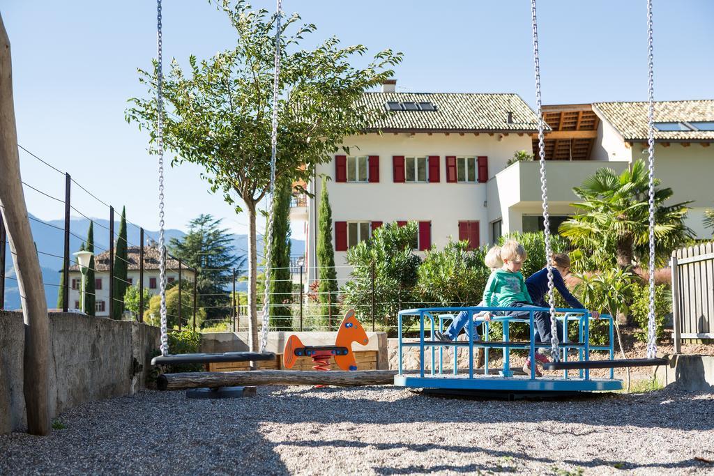 Ferienwohnungen Hochbrunner Terlano Bagian luar foto